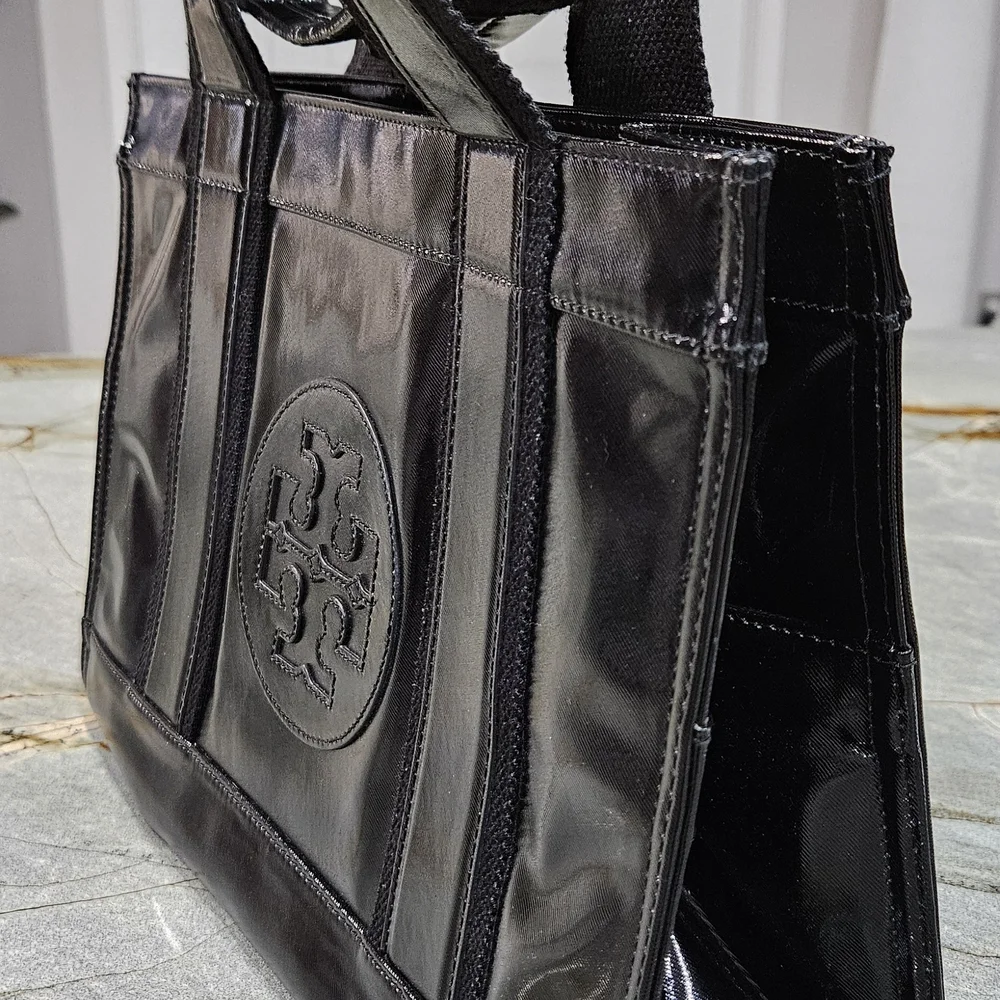 Tory Burch Ella Black Patent Leather Tote - Picture 6 of 15